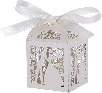 100pcs Wedding Candy Boxes Couple Design Luxury Lase Cut Party Wedding Favor Ribbon Candy Boxes Gift Box Table