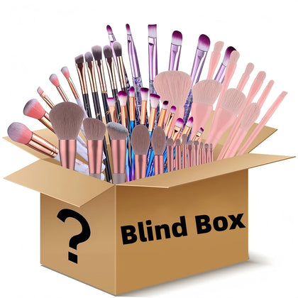Makeup Brushes & Beauty Tools Assortment Box – Curated Collection of Makeup Brushes, Makeup Bag, Makeup Sponge, Hair