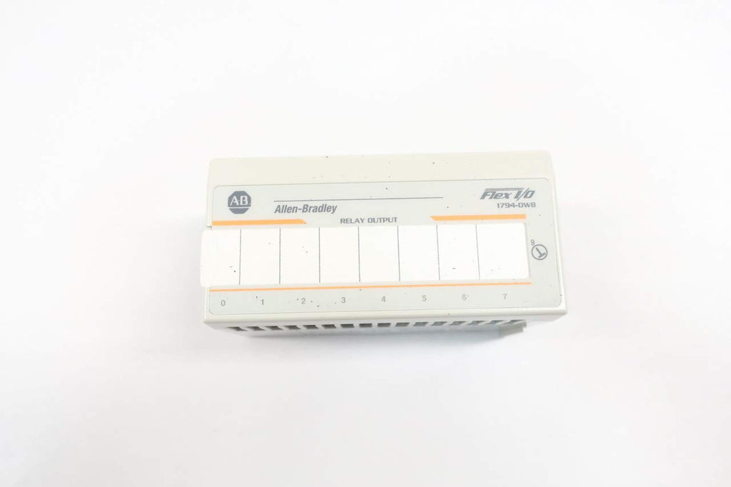 ALLEN BRADLEY 1794-OW8 PLC MODULE