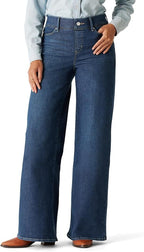Women's Totally Shaping Pull on Wide Leg Jeans