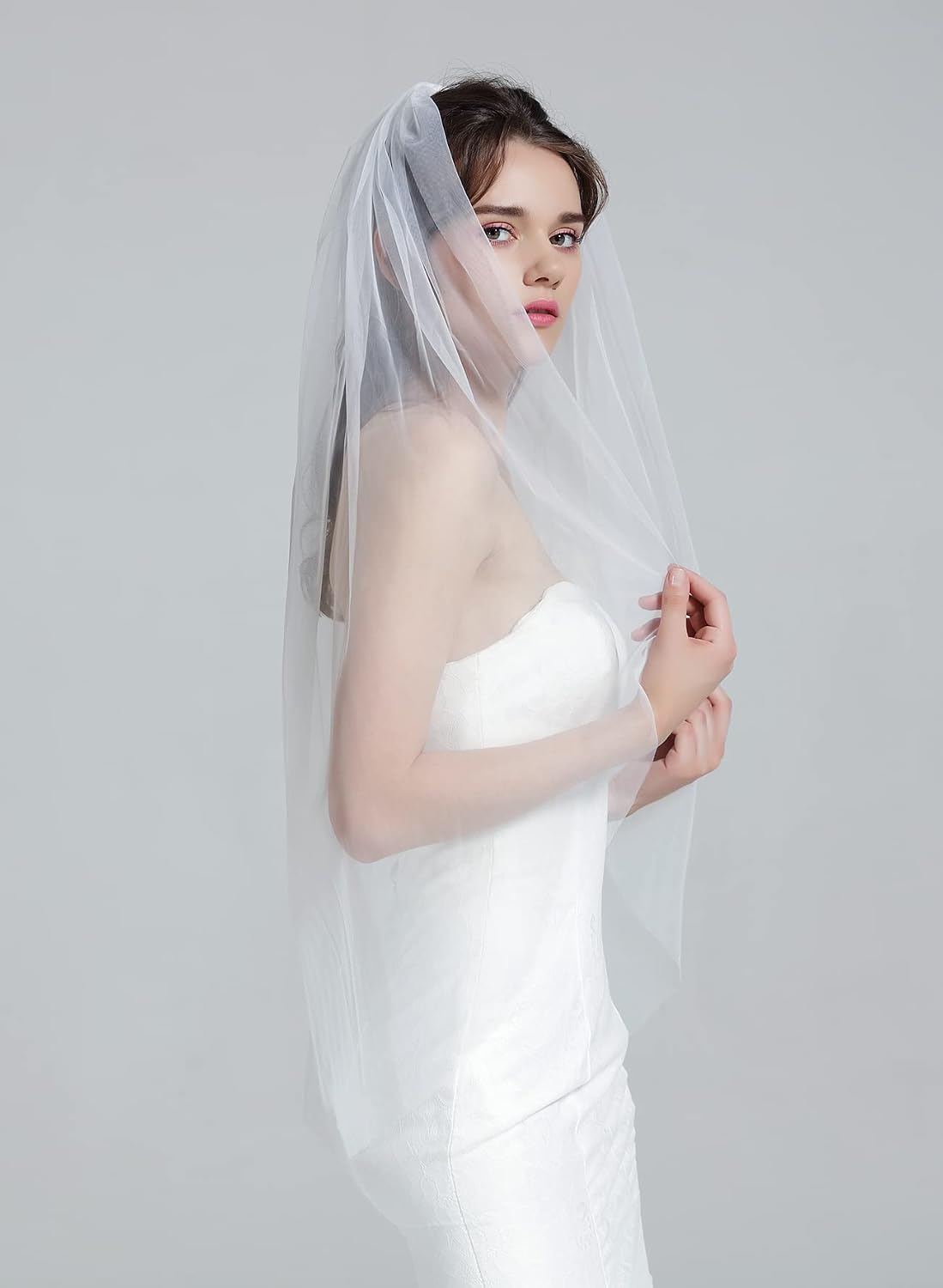 Wedding Bridal Veil with Comb 1 Tier Cut Edge Fingertip&Cathedral Length