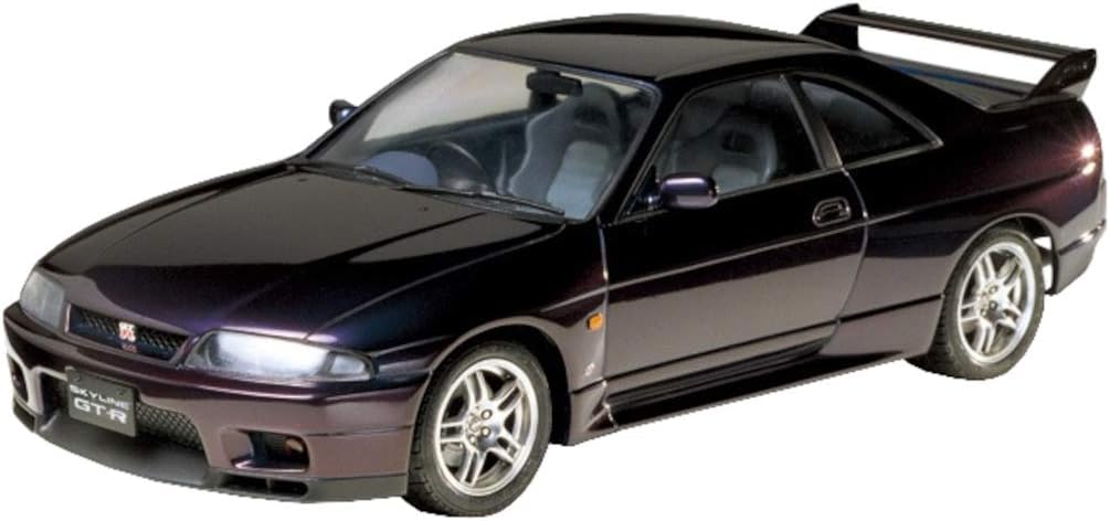 Nissan Skyline GT-R R33 V-Spec- 1/24 Scale Model Kit 24145