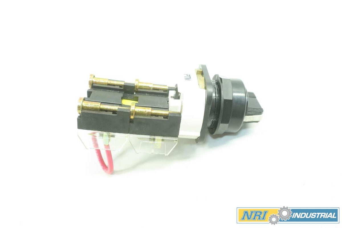 ALLEN BRADLEY 800H-JR2 3-POSITION SELECTOR SWITCH SER F D580564