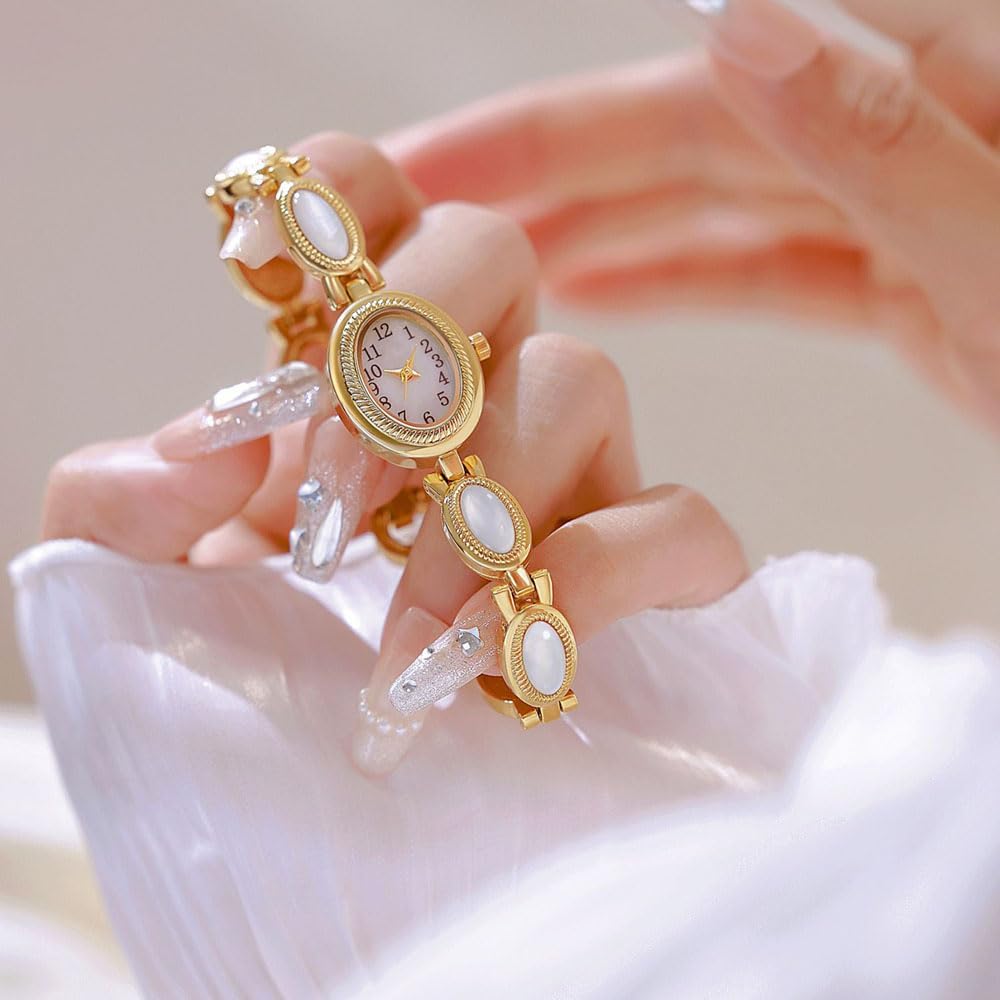 Womens Gold Watch Waterproof Quartz Wrist Watch Elegant Oval Vintage Small Dial Bracelet Watch Fashion Dress Watches