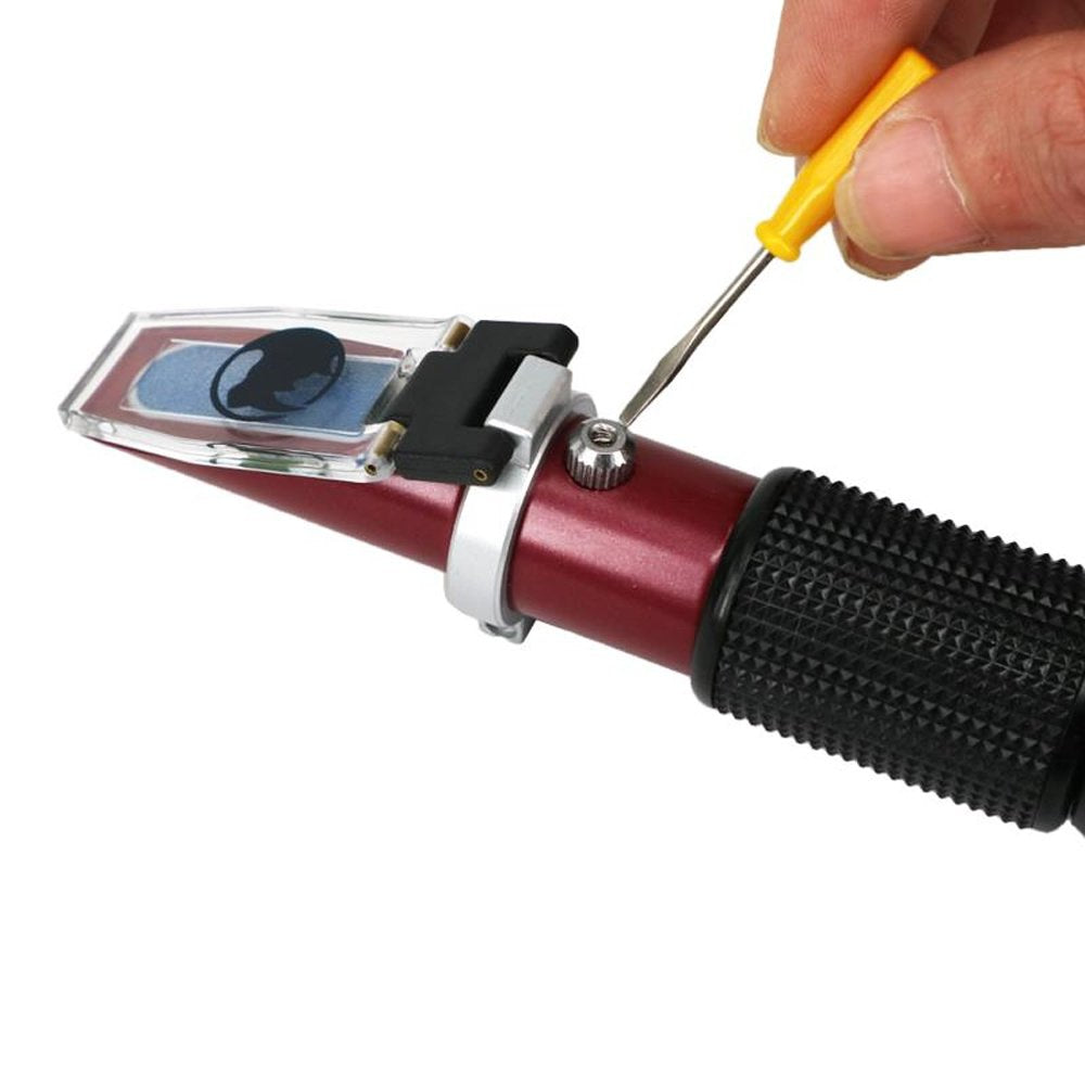 Rhino Beer (0-32% Brix & 1.000-1.130 Specific Gravity) Refractometer for Homebrew and Automatic Temperature
