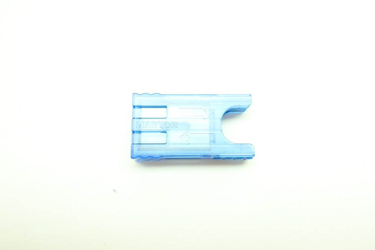 MARTOR NO.92 REPLACEMENT BLADES 10 X 92.66 = 100 D611608