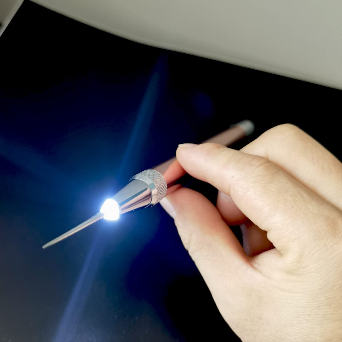 LED Weeding Tools for Vinyl with Light with Pin and Hook for Removing Tiny Vinyl Paper & Iron-on Projects Cuts