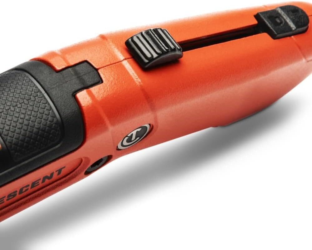Auto-Retracting Safety Utility Knife | CTKAR