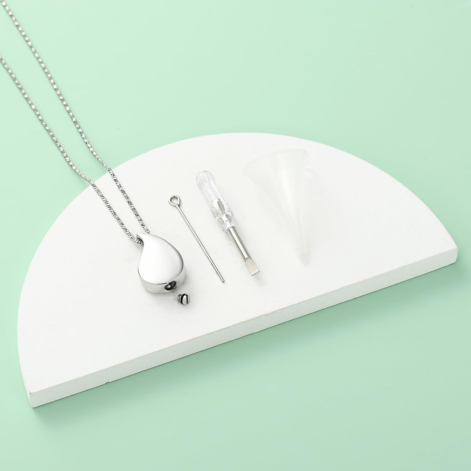 Pet Paw Print Teardrop Urn Necklace for Ashes for Dog/Cat Ashes Keepsake Memorial Pet Cremation Jewelry
