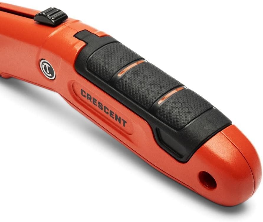 Auto-Retracting Safety Utility Knife | CTKAR