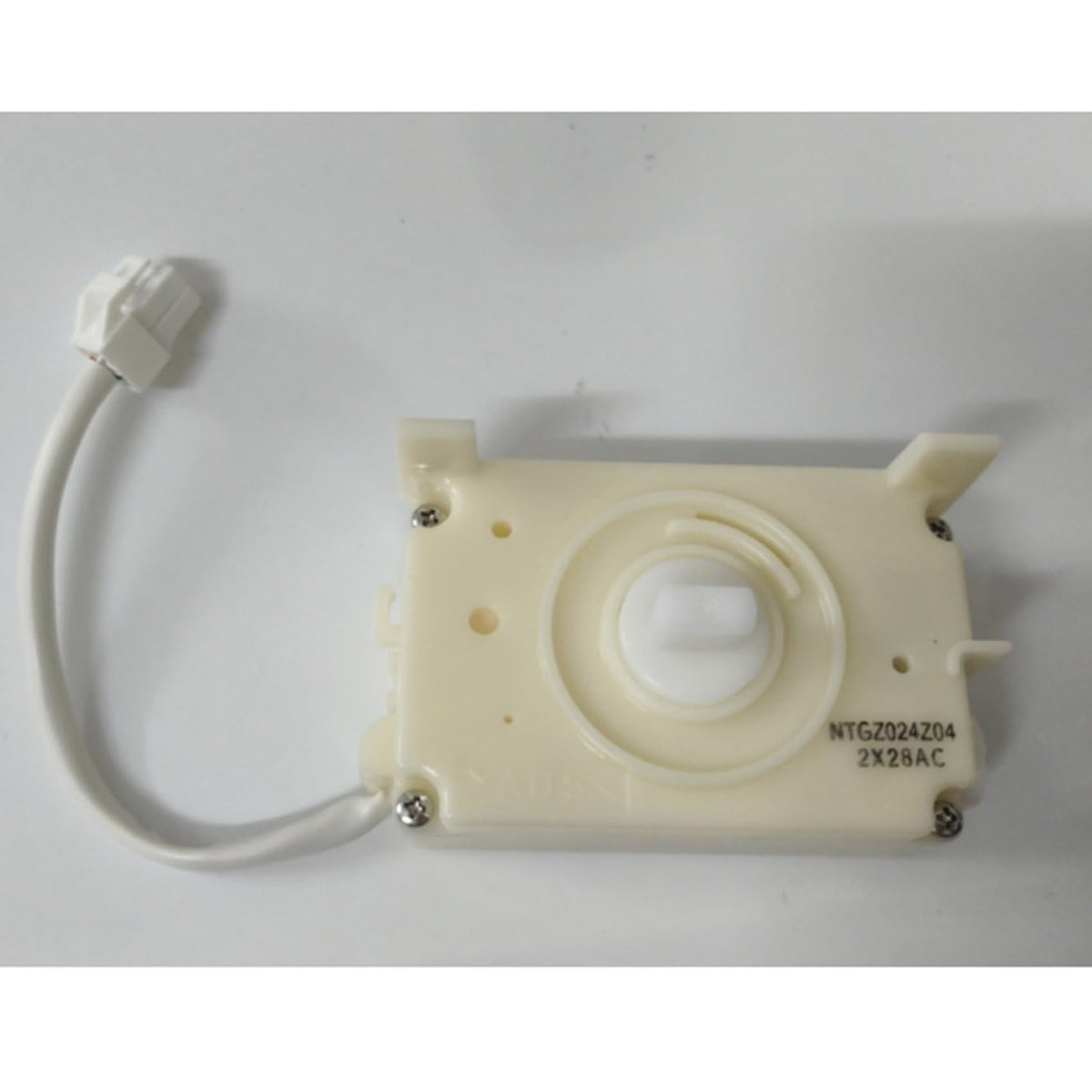 XHSESA Refrigerator Ice Maker Motor for Haier NTGZ004k02 Replacement Part