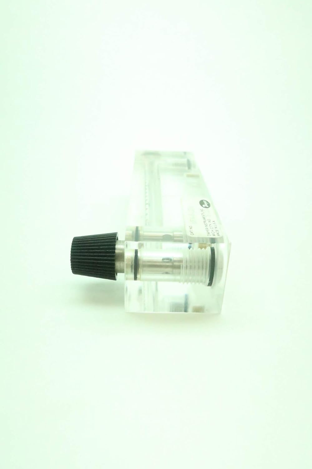 DWYER VFA-6-SSV Variable Area Flow Meter 0-30SCFH 1/8IN NPT D639955