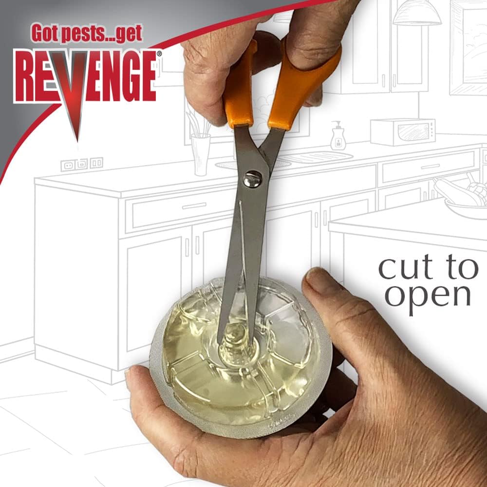 REVENGE Pack of 3 Liquid Ant Bait Stations, Ready-to-Use Indoors & Outdoors, Kills Ants & Roaches, No Mess Trap