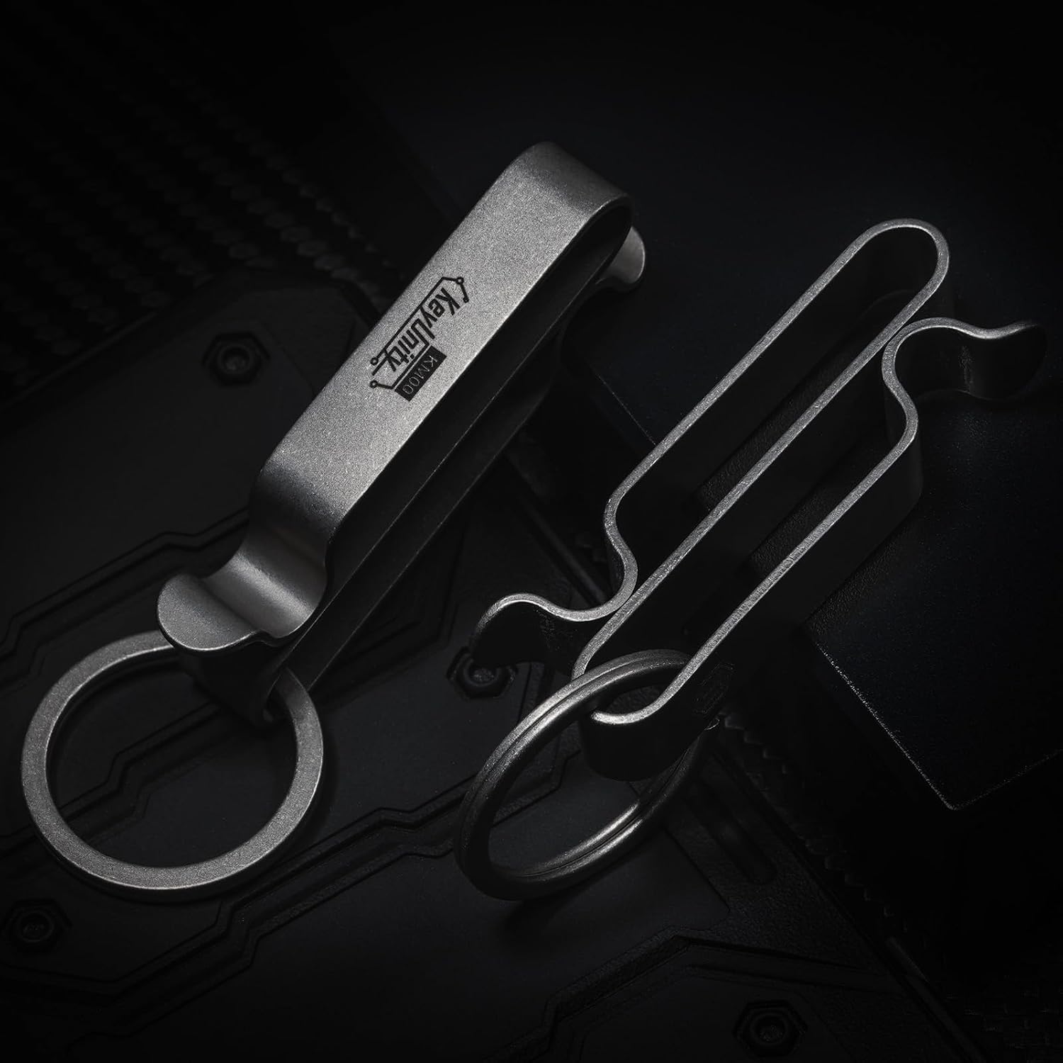 KM00 Titanium Belt Loop Keychain Clip | Double Side Quick Release Key Holder with Detachable Key Ring