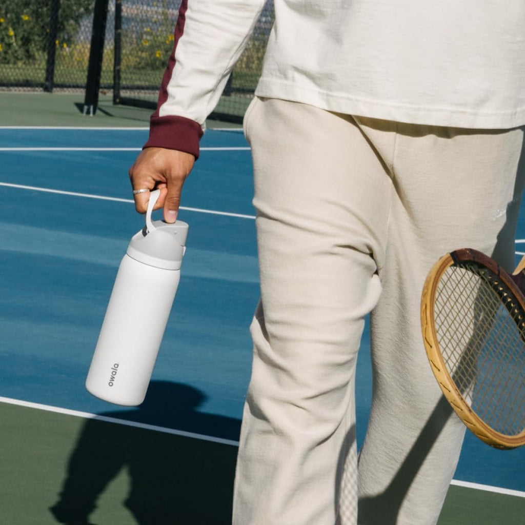 FreeSip Stainless Steel Water Bottle 24 oz Shy Marshmallow