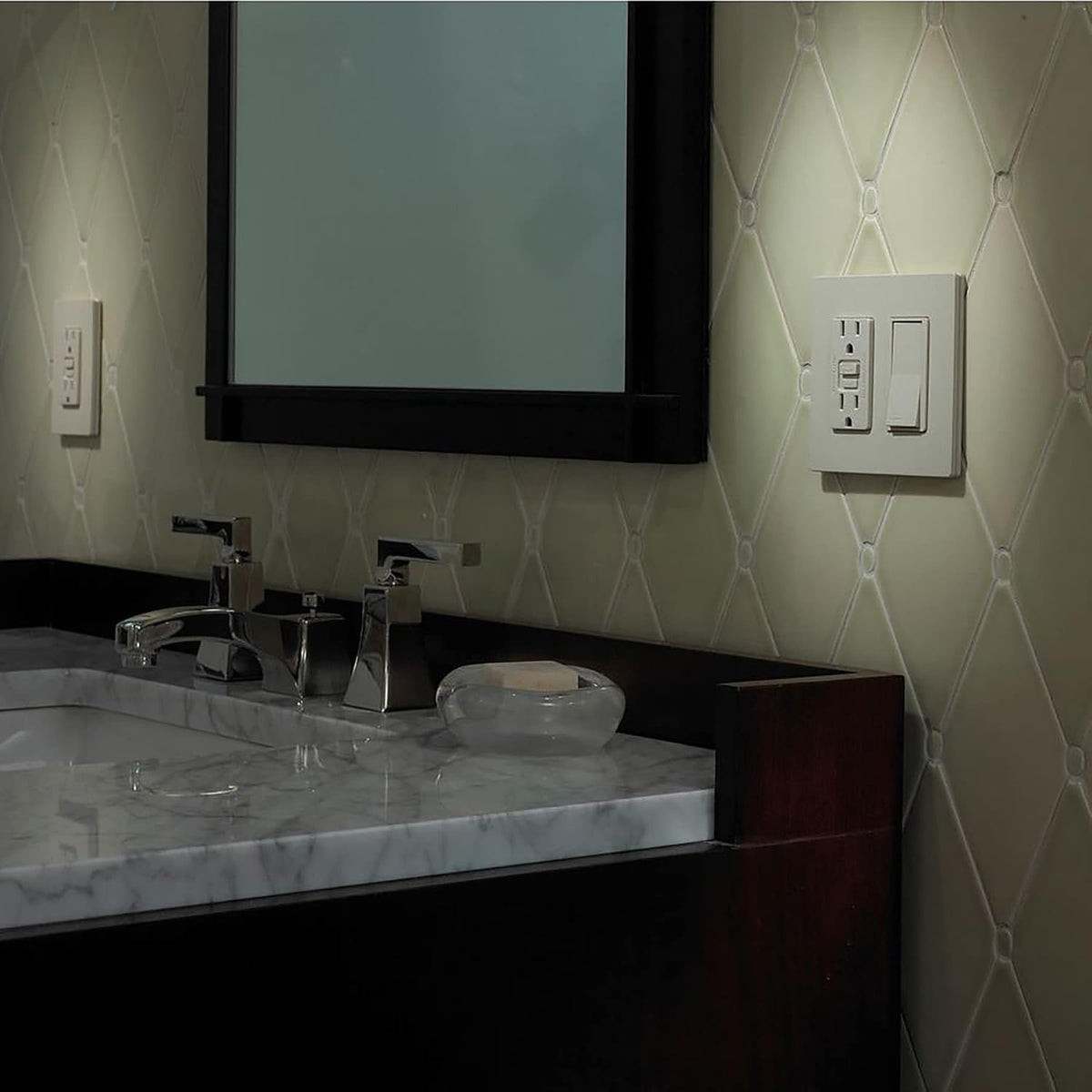 Lutron Claro Light Switch Cover Plate, 2 Gang Wallplate, Satin