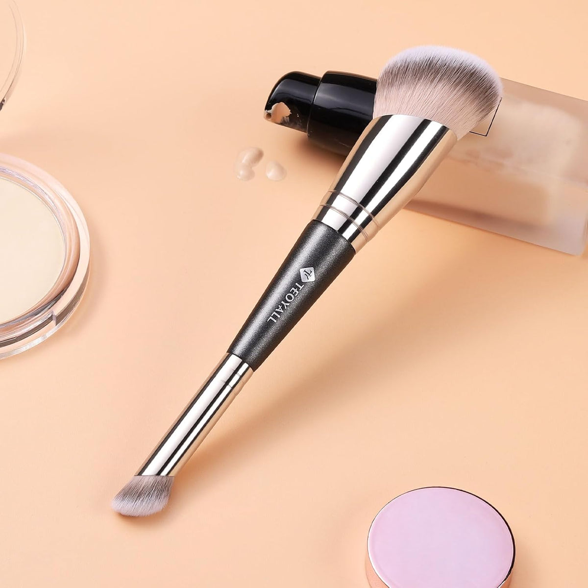 Dual-Ended Brush,Angled Foundation and Under Eye Concealer Brush