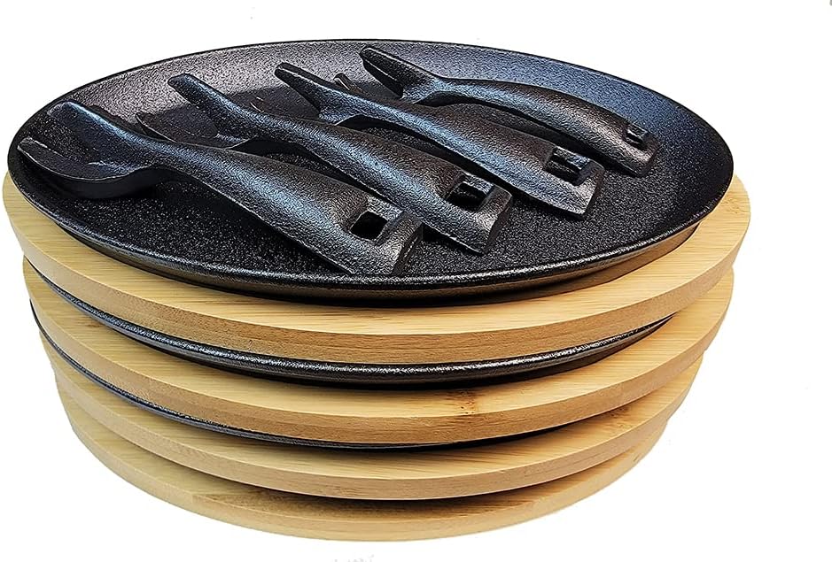 Cast Iron Fajita pan with Bamboo Tray and Handle Set of 4
