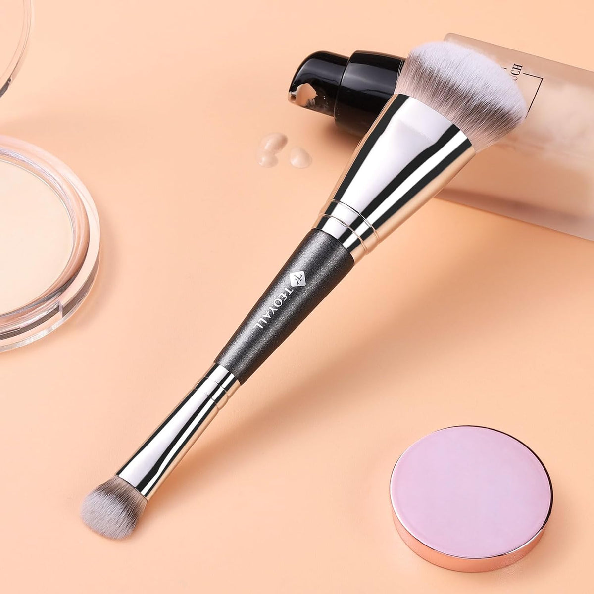 Dual-Ended Brush, Cat Paw Foundation and Under Eye Concealer Brush