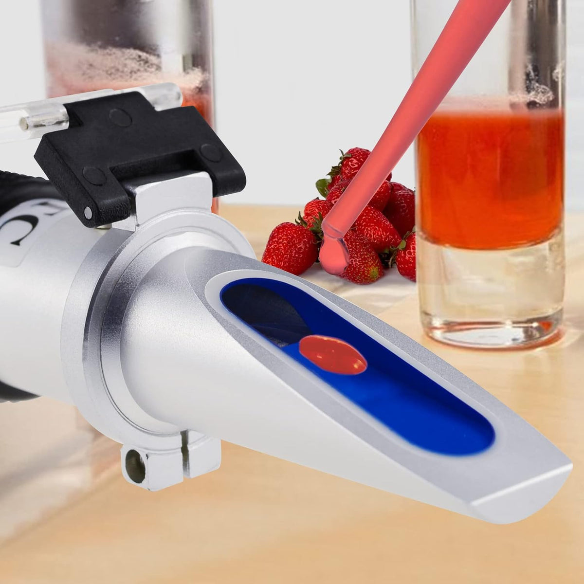 2-in-1 Brix Salinity Refractometer Dual Scale 0-32% Brix & 0-28% Salinity with ATC Sodium Chloride in Food Salt
