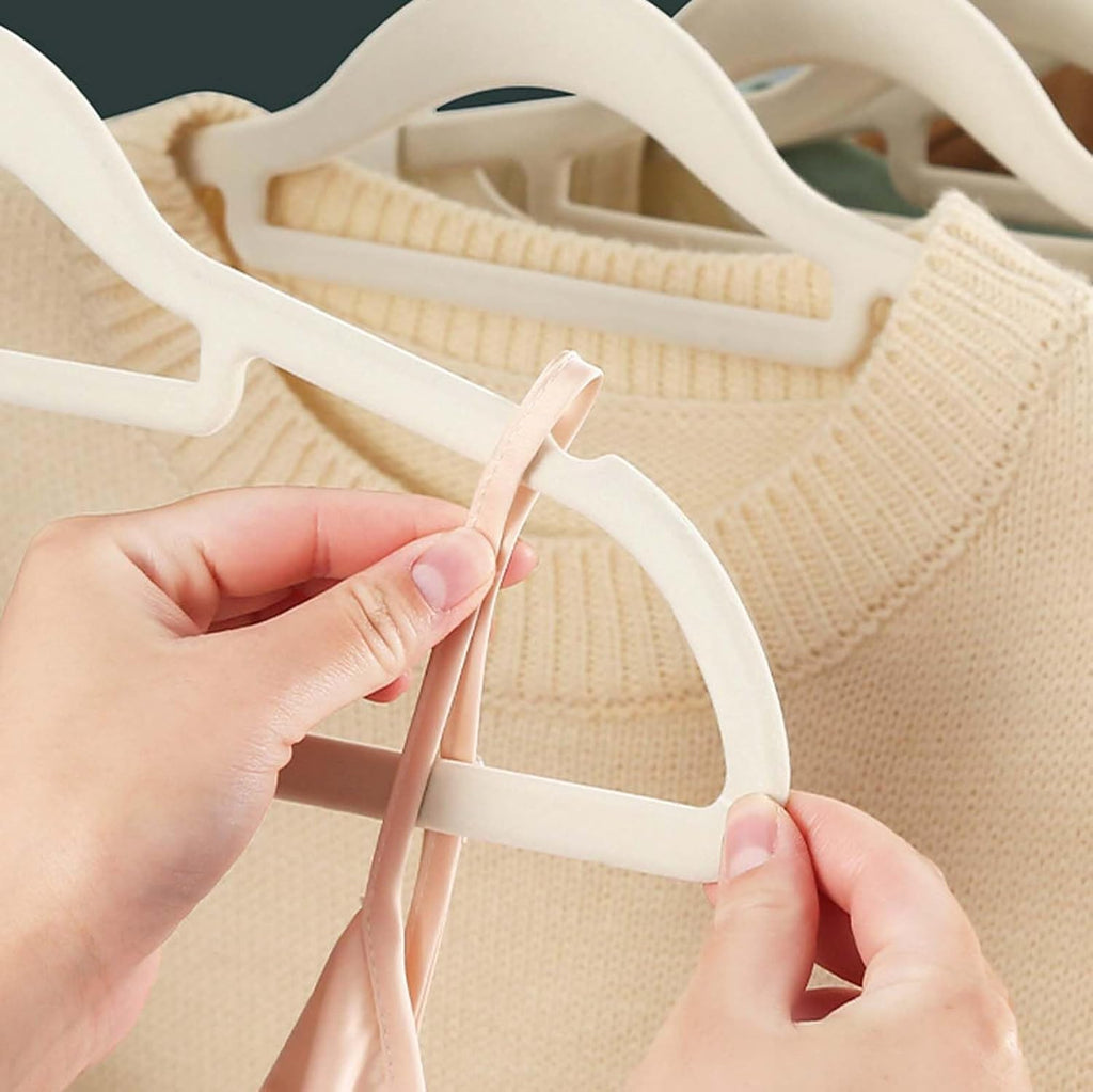 Velvet Clothes Hangers Set, Space-Saving Flocked Hangers for Shirts, Jackets, Coats, Non-Slip Velvet Hangers with