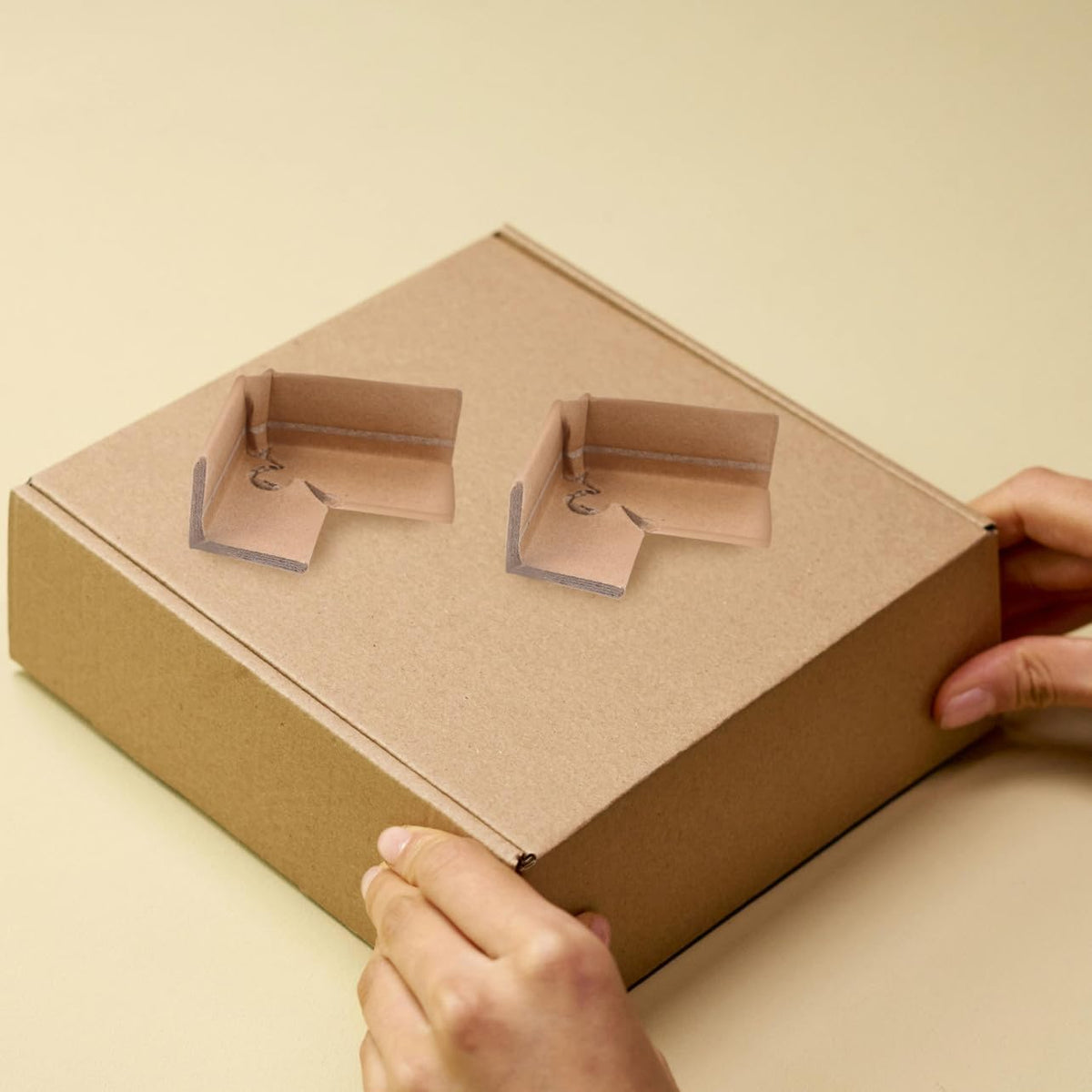 Paper Packaging Edge Protectors 20pcs Three Sided Corner Guards for Cartons