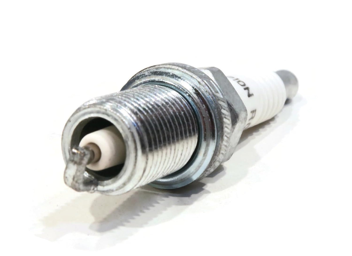 GENUINE CHAMPION SPARK PLUGS - RC12YC SPARK PLUG (PREM PLUG IS 2071) 515312