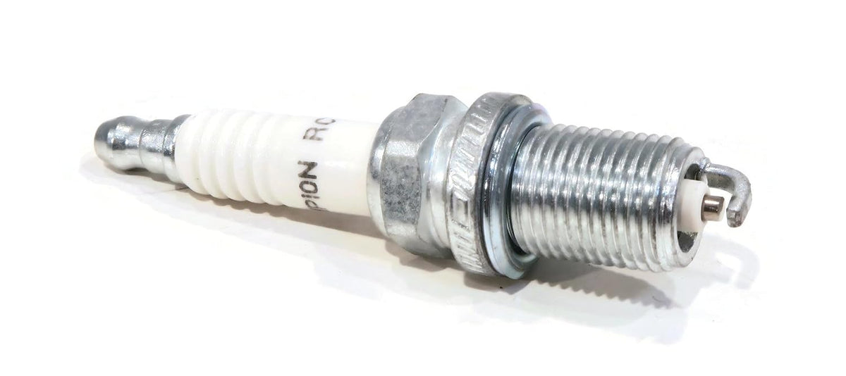 GENUINE CHAMPION SPARK PLUGS - RC12YC SPARK PLUG (PREM PLUG IS 2071) 515312