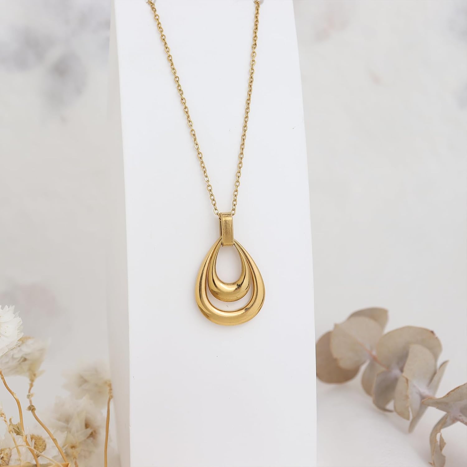 Chunky Gold Teardrop Pendant Necklace for Women, Trendy Statement Geometric Droplet Adjustable Chain Necklaces Prom