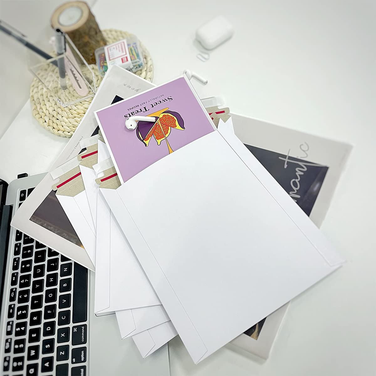30 Pack White Rigid Mailers 7.5X9.45 Inches - Can Keep Flat Kraft Cardboard Mailer, Suitable for Protecting Shipping