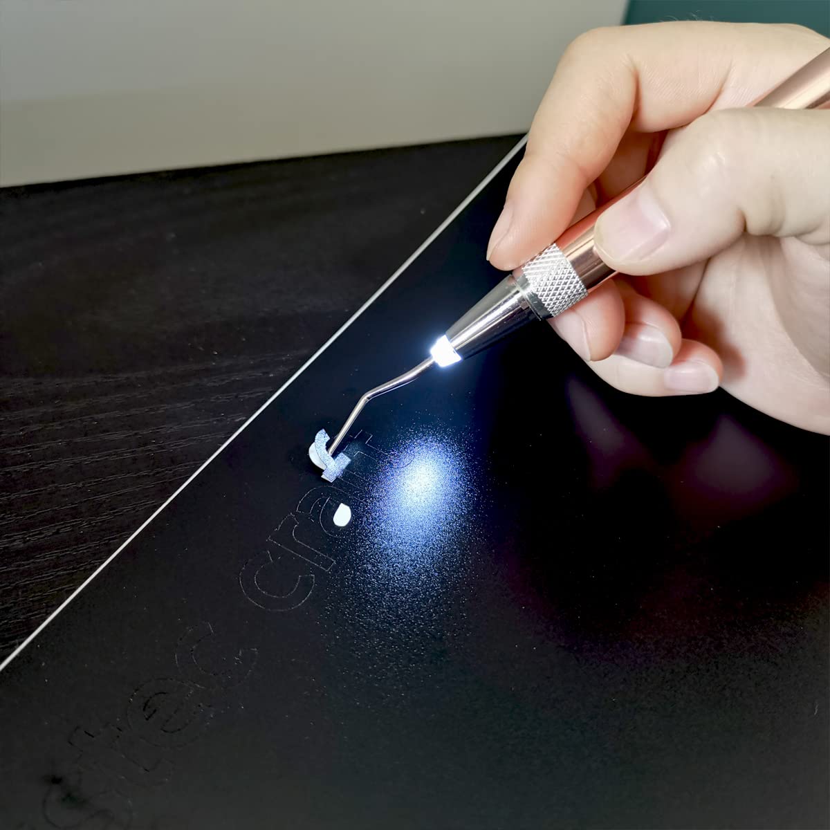 LED Weeding Tools for Vinyl with Light with Pin and Hook for Removing Tiny Vinyl Paper & Iron-on Projects Cuts