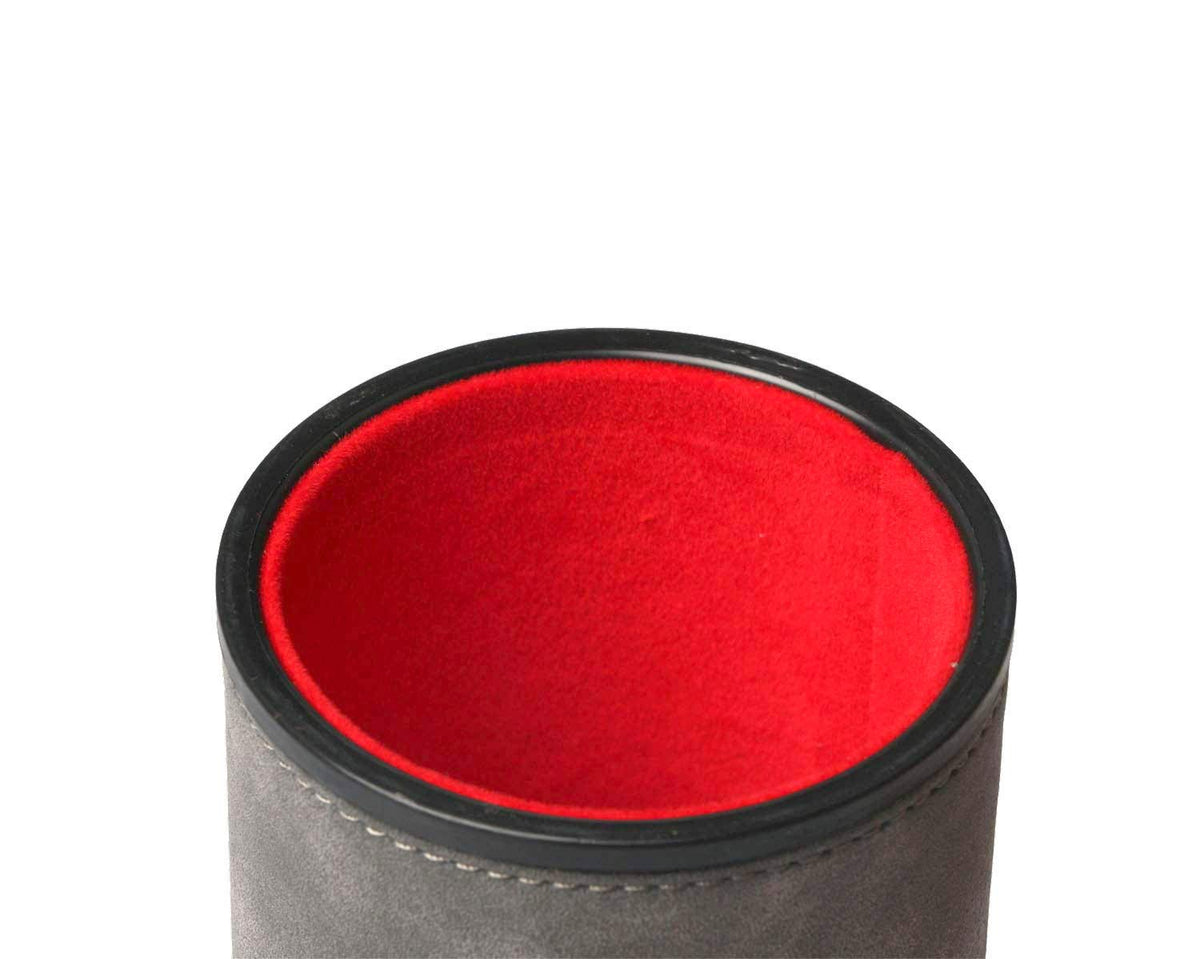 Leatherette Dice Cup Set with 6 Dices, Felt Lining Inside Quiet for Playing Liars Dice Farkle Board Games