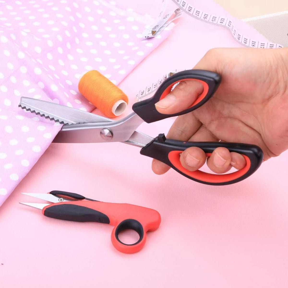 Pinking Shears for Fabric Zigzag Scissors Sharp Stainless Steel Blade Soft and Comfortable Handle Suitable for Right