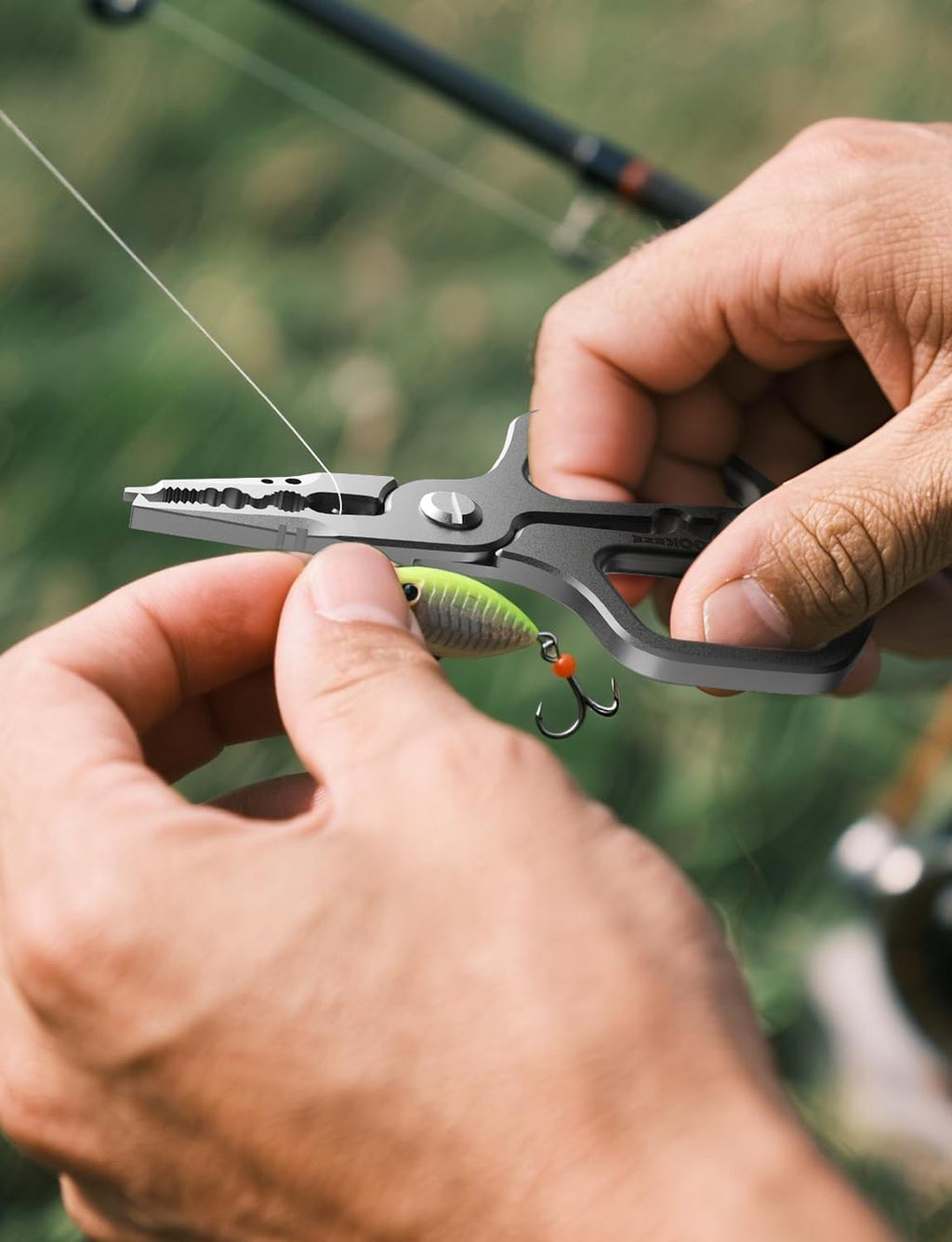 17-4 Fishing Pliers, Saltwater Resistant Fishing Scissors,Tungsten Cutters, Knot Tying Tool with Lanyard, Split Ring