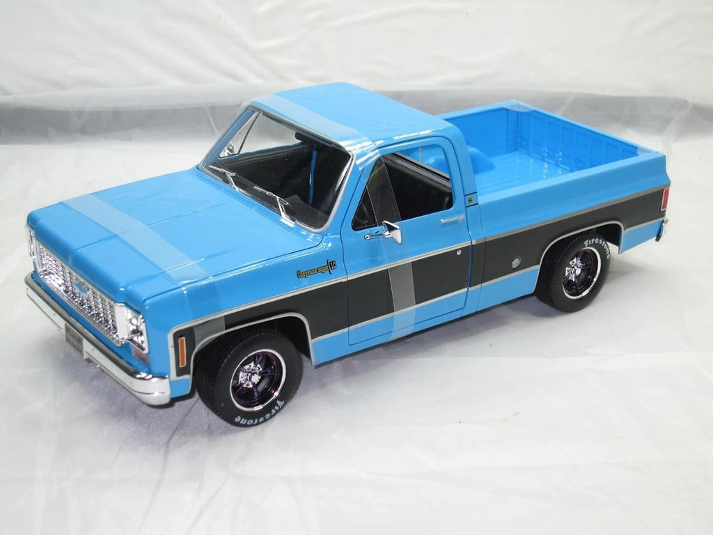 Special Edition 1/18 Scale Die Cast Metal, 1974 Chevy C10 Cheyenne Super