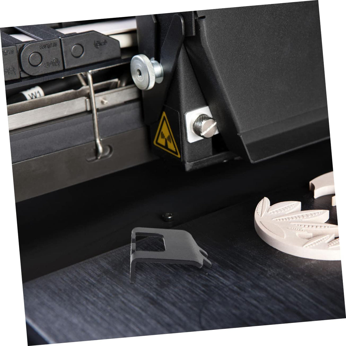 3D Printer Resin Drip Stand for Hanging Build Platform Black