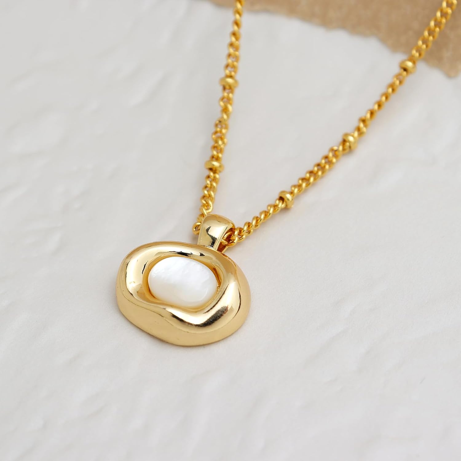Gold Stone Pendant Necklaces for Women, Chunky Gemstone Dangle Necklace Wedding Prom Fashion Jewelry Gift