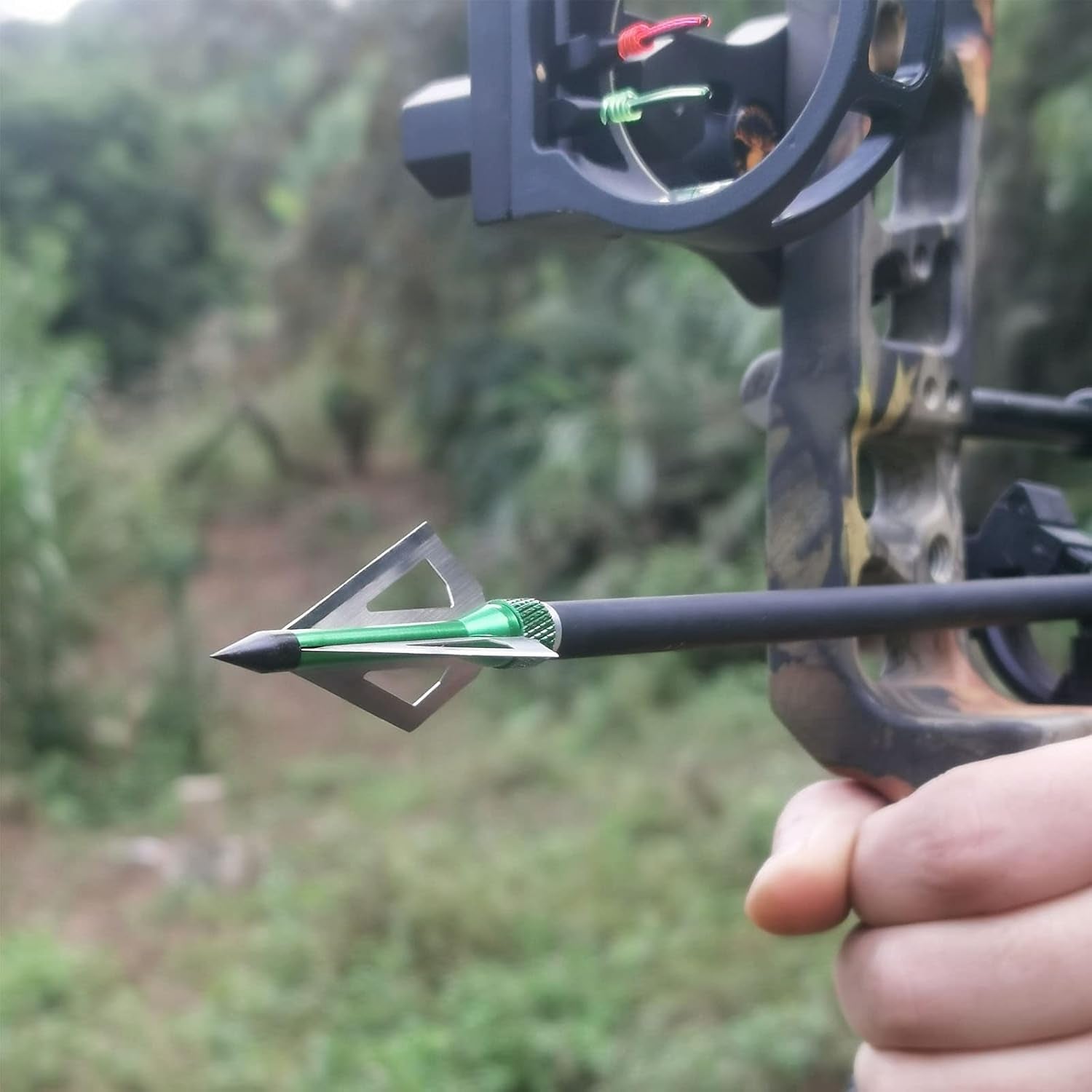 Hunting Broadheads 12PK 100 Grains Screw-in Arrow Archery 3 Blades Hunting Heads Arrow Tips Compatible with Crossbow