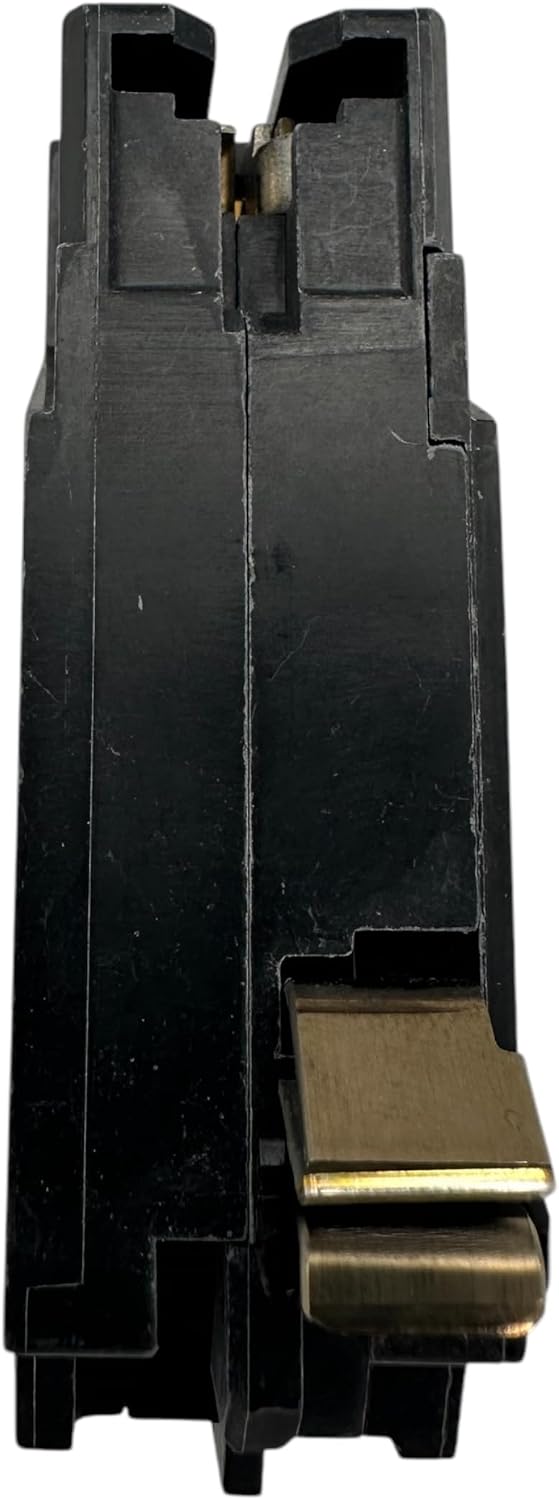 Eaton 15 amps Combination AFCI Single Pole Circuit Breaker