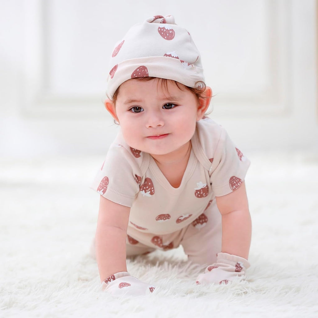 Newborn Layette Gift Set 23-Piece Baby Bodysuits Infant Outfits Essentials and Accessories 0-12 Months