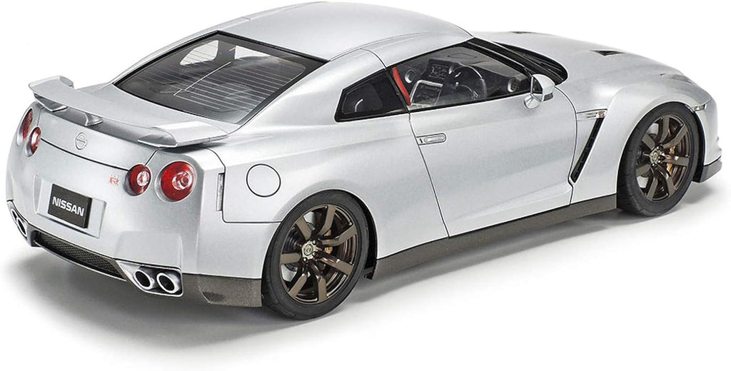 Nissan GT-R R35 - 1/24 Scale Model Kit 24300