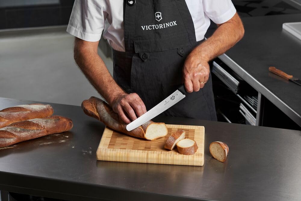 Swiss Classic 8.25 Inch Bread knife, Serrated, Black
