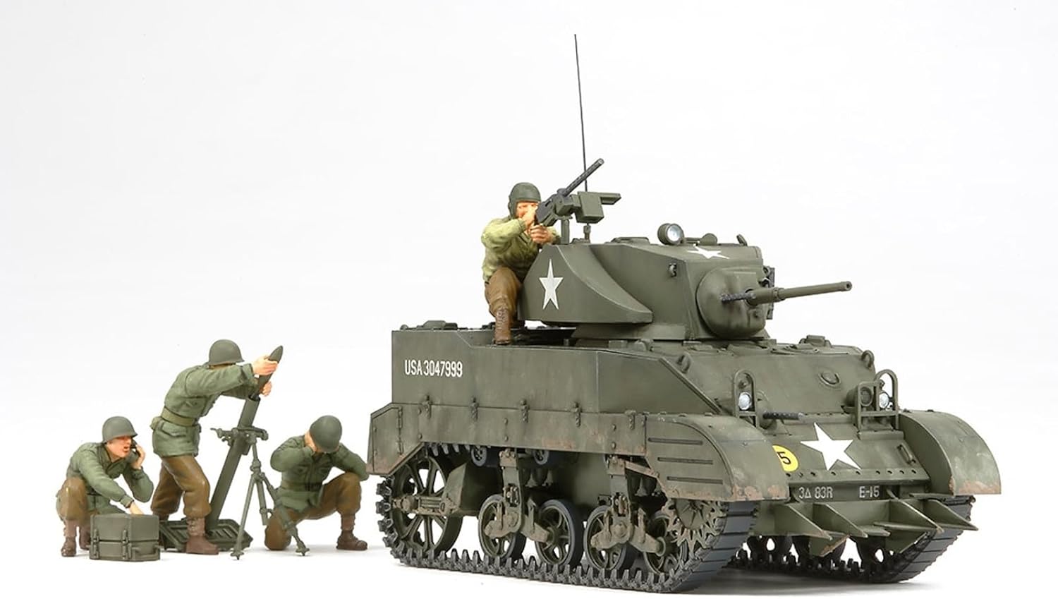 35313 1/35 US Light Tank M5A1 Plastic Model Kit