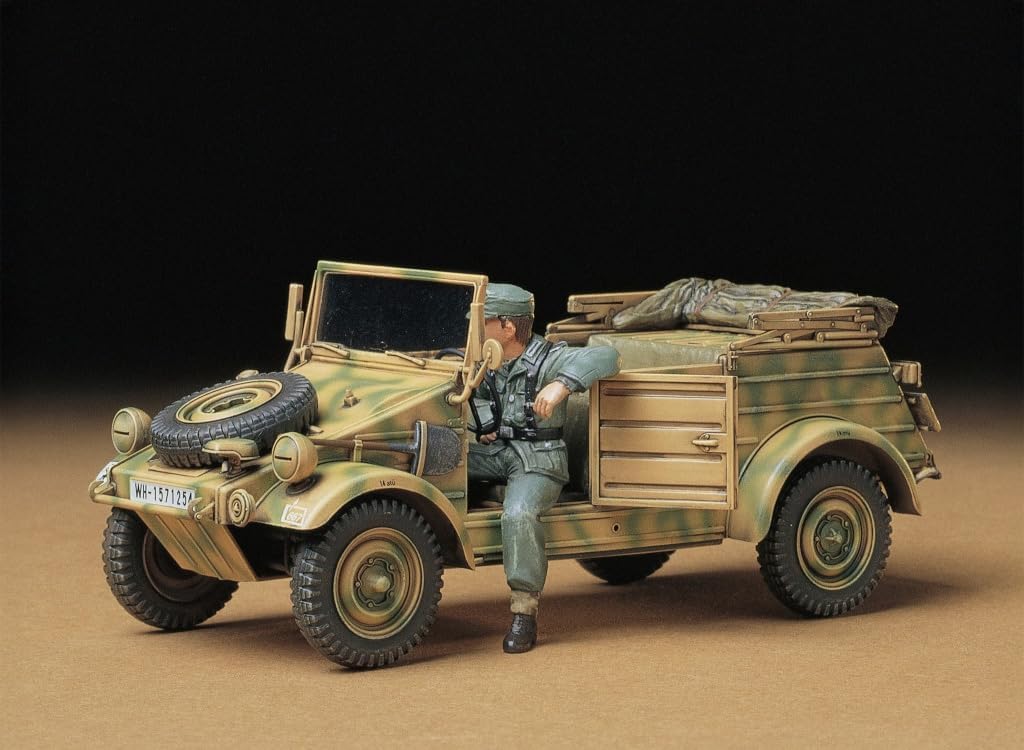 35213 1/35 German Kubelwagen Type 82 Plastic Model Kit