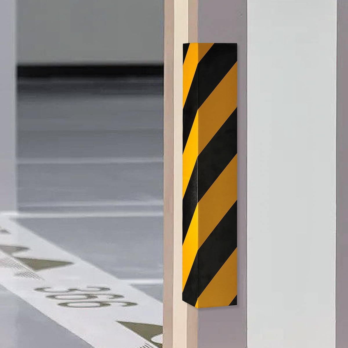 GWP05 Garage Wall Protector Foam Corner Guard for Parking Garages - Reflective Edge Protector - Corner and Bumper