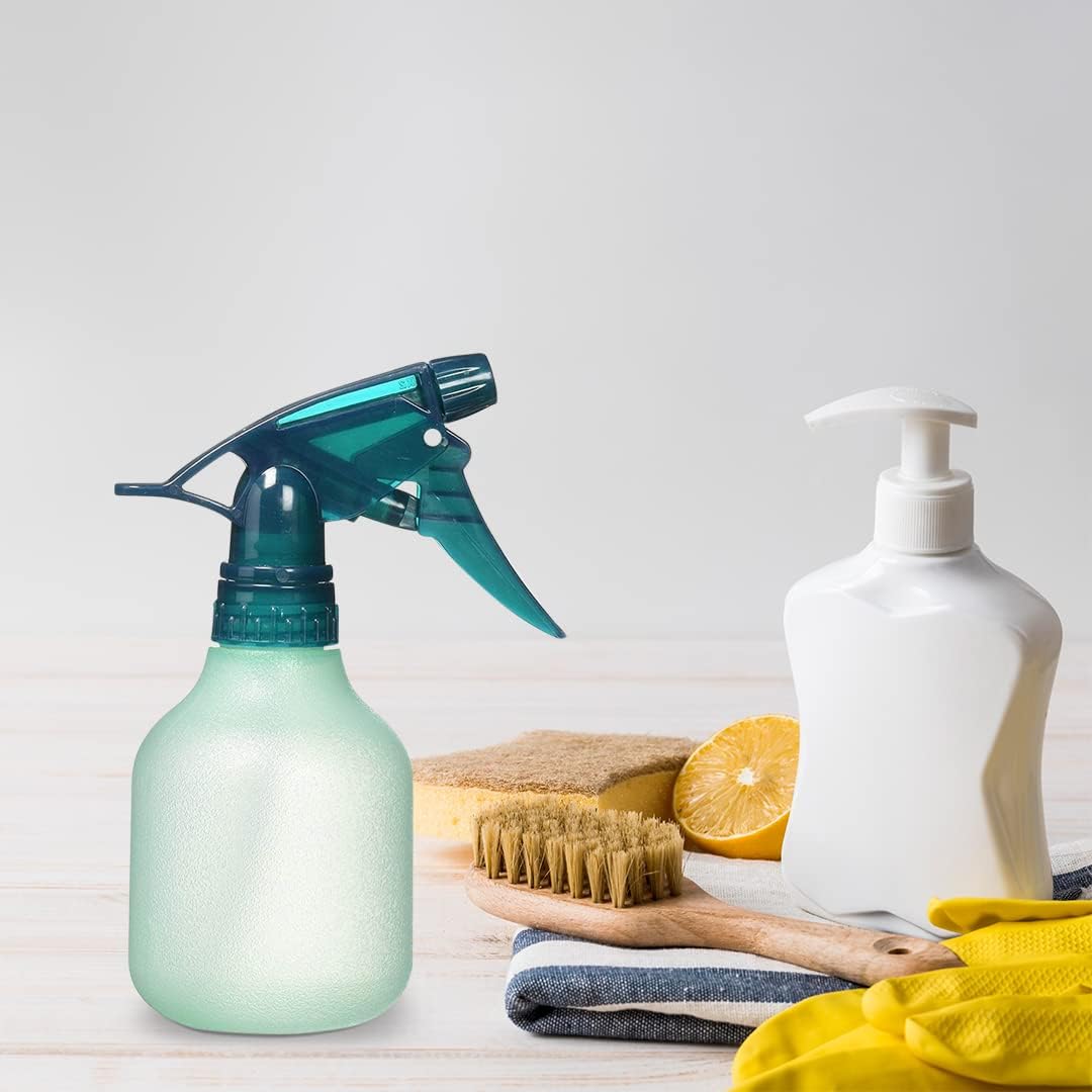Empty Spray Bottle Refillable Container, Fine Mist Sprayer Trigger Squirt Bottle for Taming Hair, Hair styling