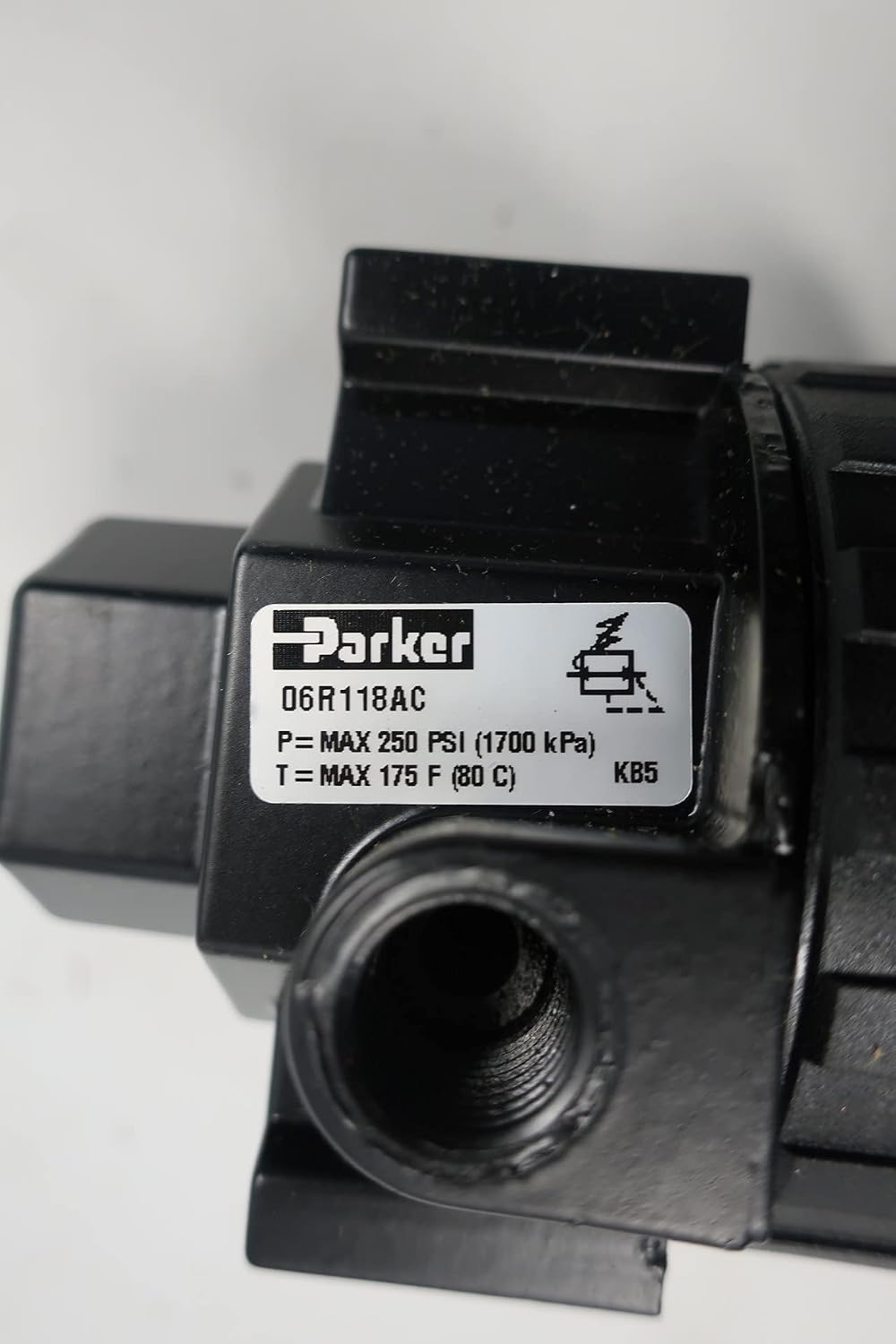 PARKER 06R118AC Pneumatic Regulator 250PSI 1/4IN NPT