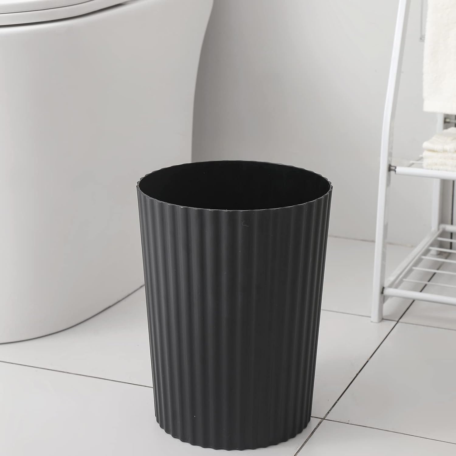 Small Trash Can Plastic Wastebasket Round Garbage Container Bin for Bathroom, Kitchen, Bedroom, Home Office, College