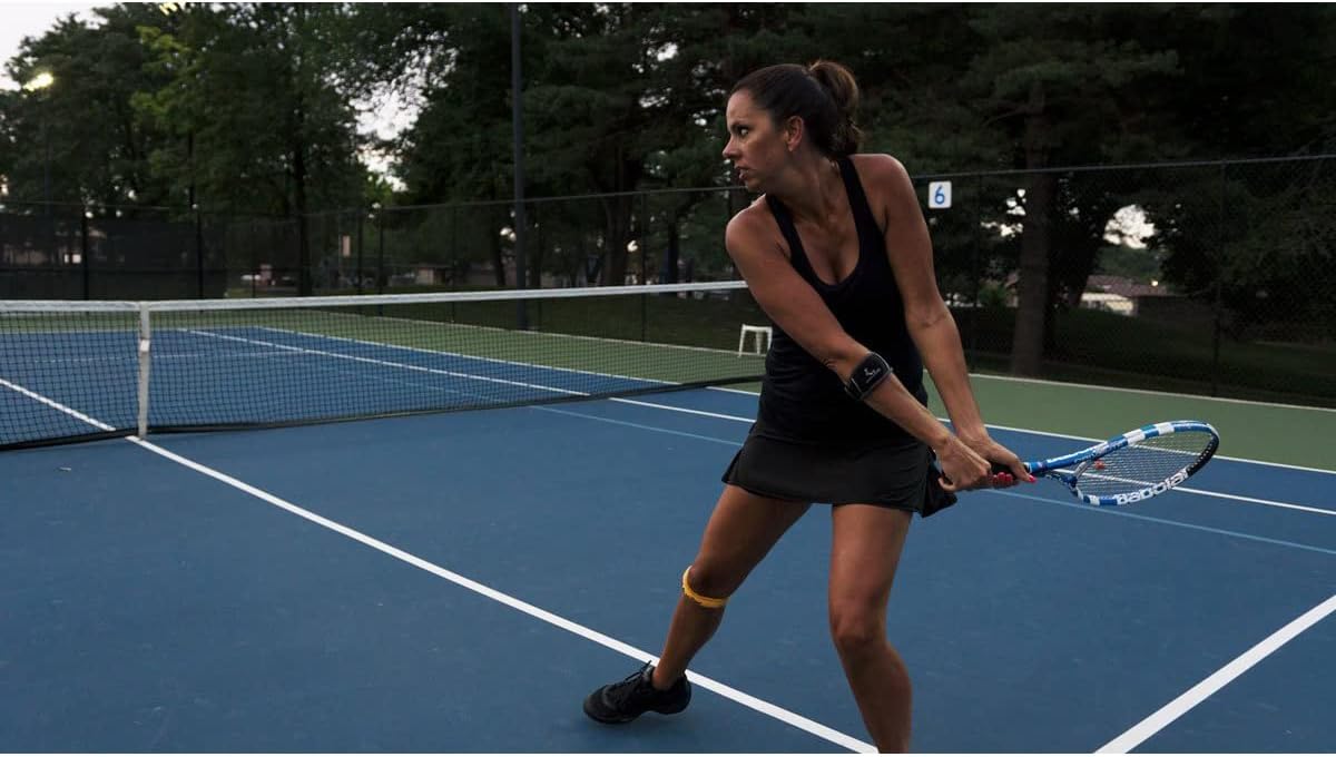 Mueller Tennis Elbow Support, One Size Fits Most (Pack of 1)
