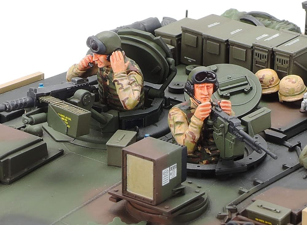 Models M1A2 Abrams Model Kit